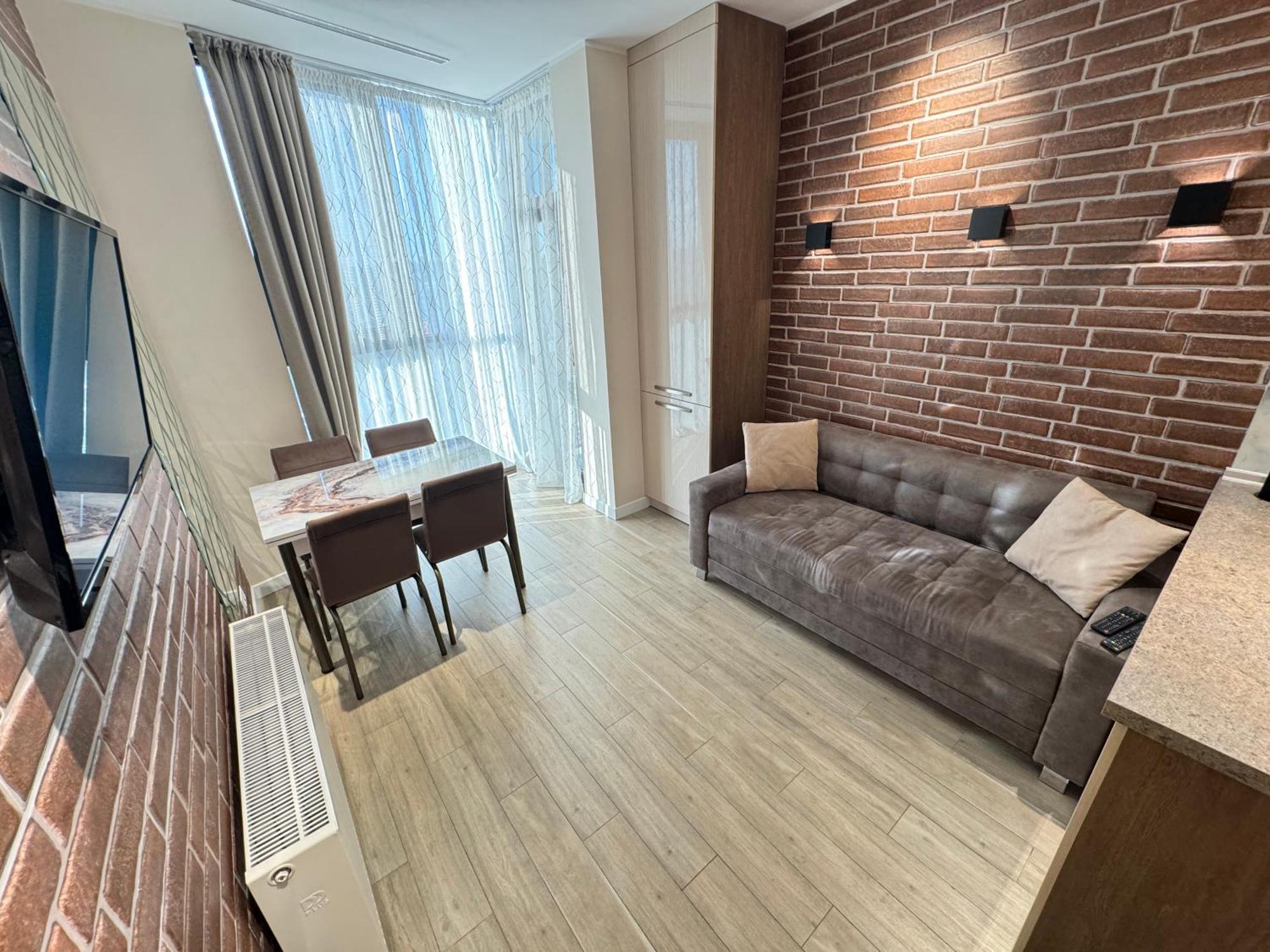 Business Lux Apartment Solomon City Chişinau Exteriör bild
