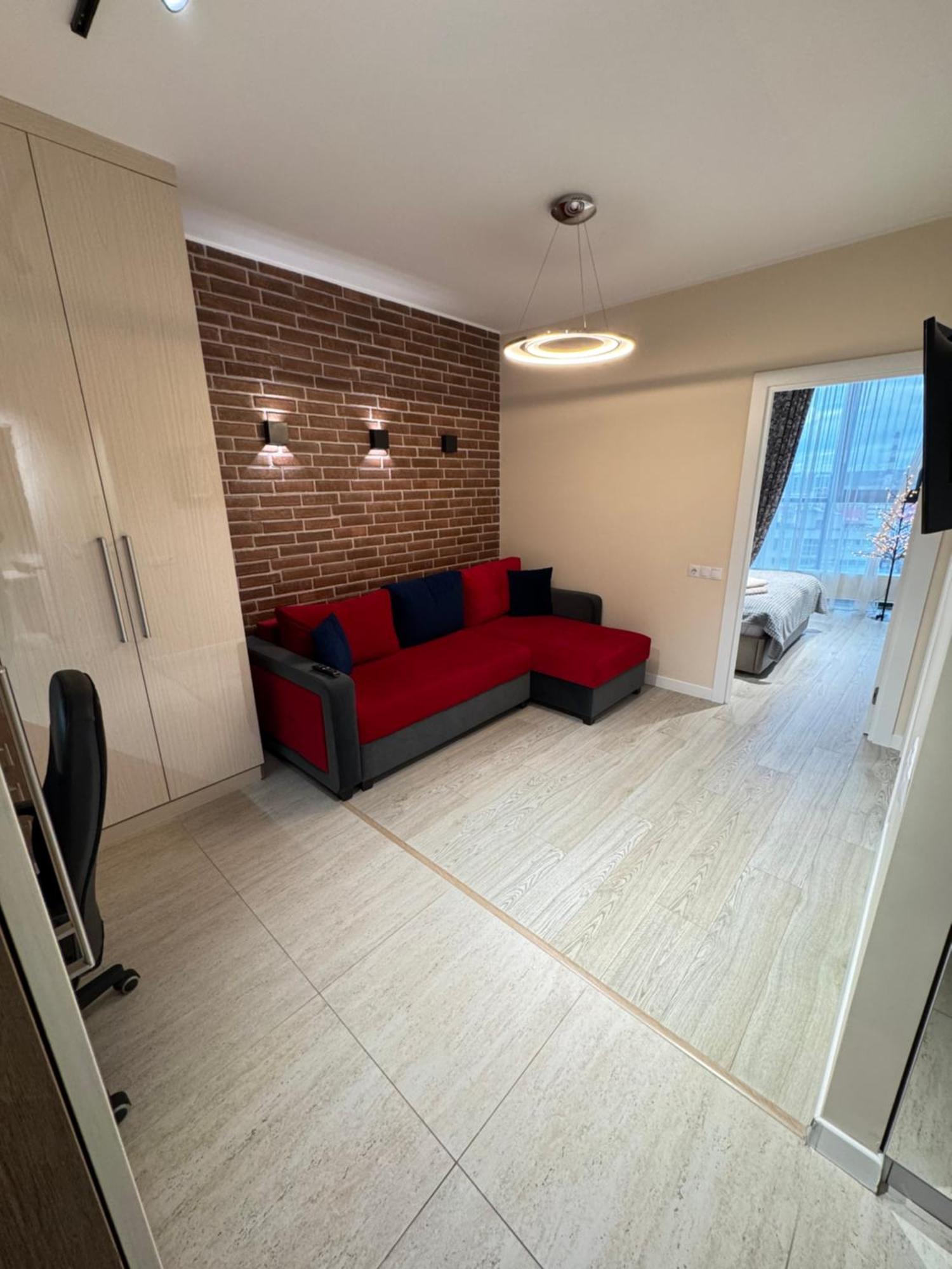 Business Lux Apartment Solomon City Chişinau Exteriör bild